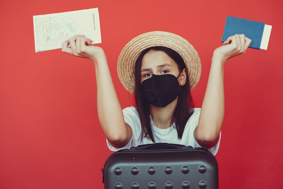 Virtual Tourism: Live Guides And A Digital Touring Experience